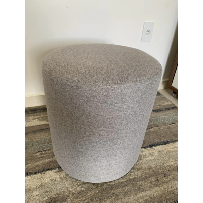 Pouf rond traditionnel CAMOMILLE en lin gris Pouf rond traditionnel CAMOMILLE en lin gris