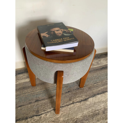 Pouf TULIPE avec pieds et plateau en bois massif et tissu en lin gris Pouf TULIPE avec pieds et plateau en bois massif et tissu en lin gris